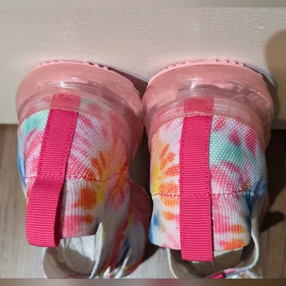 Women's La Sheelah Tie-Dye Sneaker, Size 6.5 NWOT - Picture 10 of 11